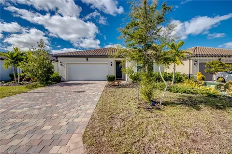 3647 Rain Lily Ln, Alva, FL 33920