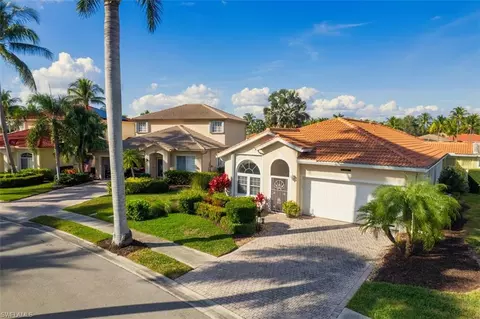 7908 Harmony Lake Ct, Fort Myers, FL 33907