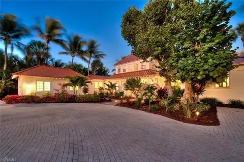 15771 Captiva Dr, Captiva, FL 33924