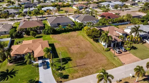 5010 SW 20th Pl, Cape Coral, FL 33914