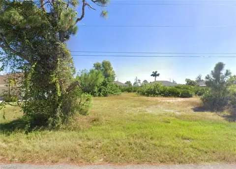 4017 NE 8th Pl, Cape Coral, FL 33909