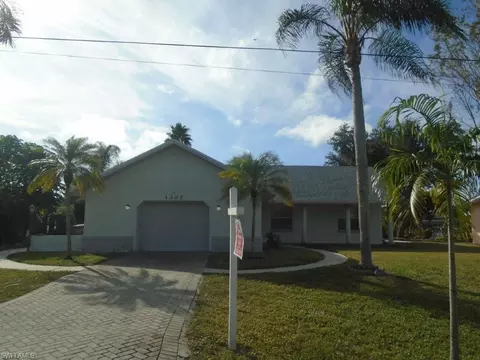 1302 NE 4th Ter, Cape Coral, FL 33909
