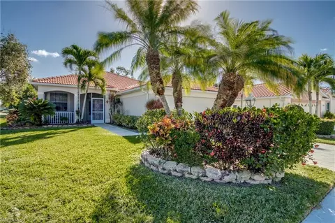 2260 Rio Nuevo Dr, North Fort Myers, FL 33917