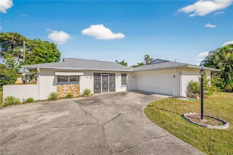 2107 Burton Ave, Fort Myers, FL 33907