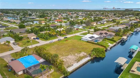 1936 Coral Point Dr, Cape Coral, FL 33990