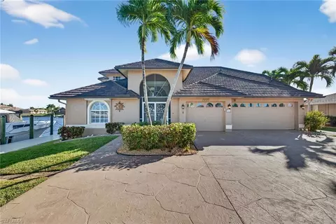 2055 SE 28th Ter, Cape Coral, FL 33904