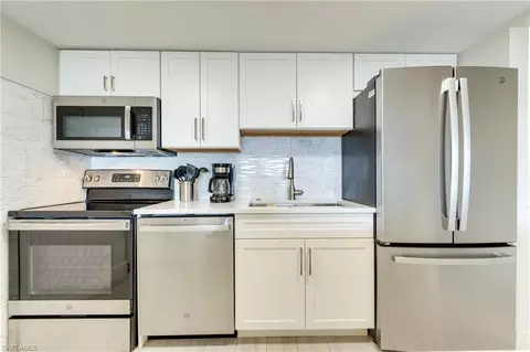 2004 Gulf Beach Villas, Captiva, FL 33924 photo 19