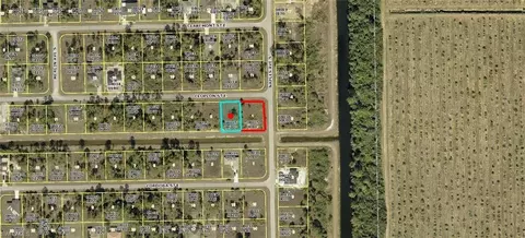 1248 Cloplon St E, Lehigh Acres, FL 33974
