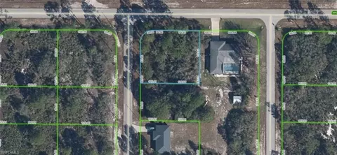 836 Apache St NW, Lake Placid, FL 33852