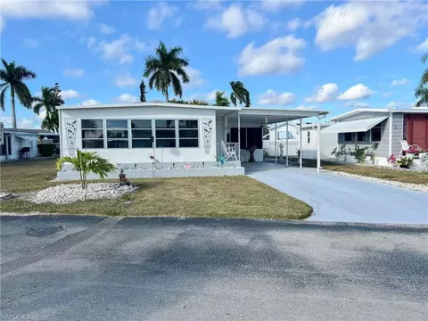 11 Derwent Blvd, Fort Myers, FL 33908