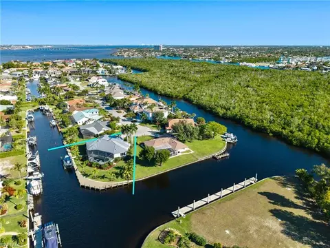 6707 Daniel Ct, Fort Myers, FL 33908