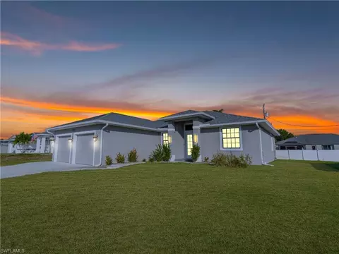 14121 Cedardale St, Fort Myers, FL 33905