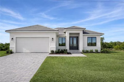3905 11th St SW, Lehigh Acres, FL 33976