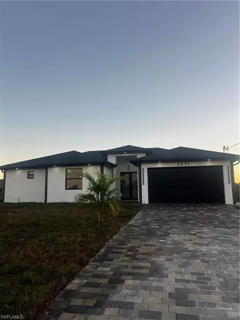 2511 30th St SW, Lehigh Acres, FL 33976
