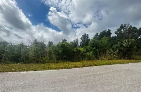 2703 26th St W, Lehigh Acres, FL 33971