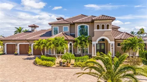 101 SW 39th Pl, Cape Coral, FL 33991