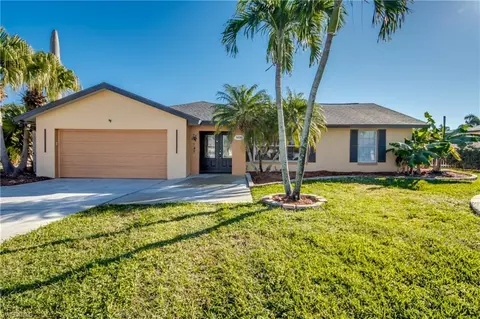 5231 Wisteria Ct, Cape Coral, FL 33904