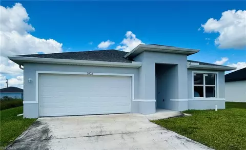 3802 3rd St SW, Lehigh Acres, FL 33976