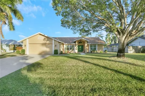 5739 Inverness Cir, North Fort Myers, FL 33903