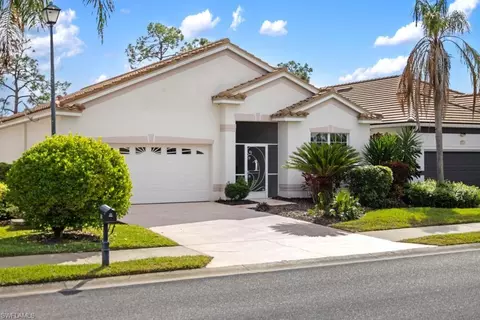 2076 Oxford Ridge Cir, Lehigh Acres, FL 33973