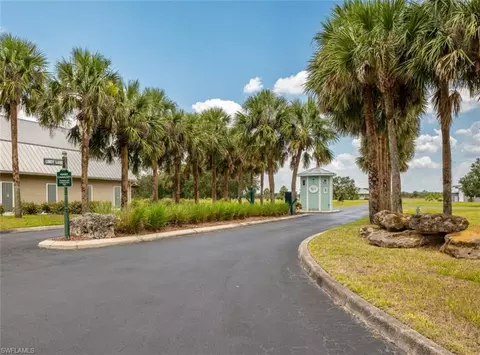 1520 Lindbergh Loop, Labelle, FL 33935