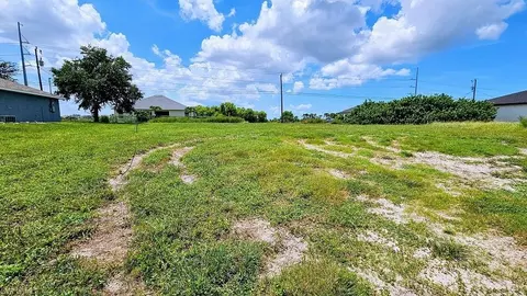 1014 NW 8th Ter, Cape Coral, FL 33993