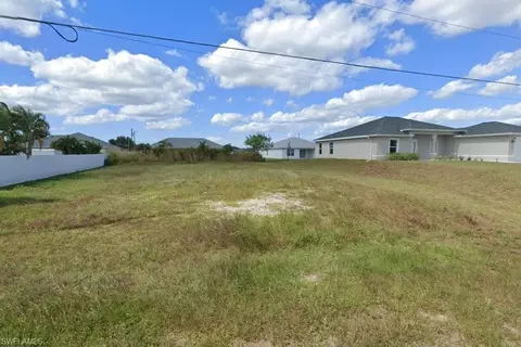 2714 NW 3rd Pl, Cape Coral, FL 33993