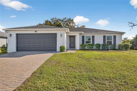 2517 NW 15th Pl, Cape Coral, FL 33993