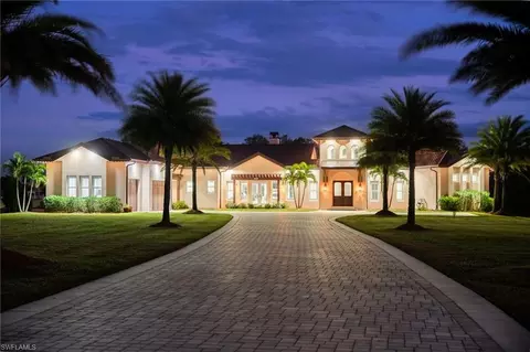 5994 Dragoon Ct, Labelle, FL 33935