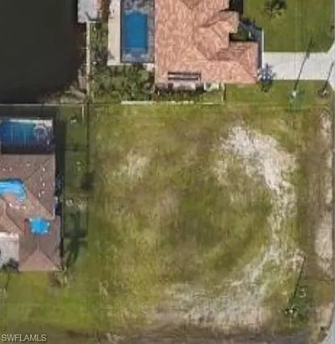 2103 SW 4th St, Cape Coral, FL 33991