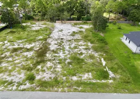 609 Columbus Ave, Lehigh Acres, FL 33972