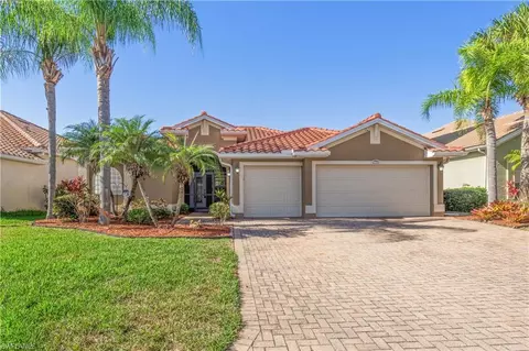 9865 Blue Stone Cir, Fort Myers, FL 33913