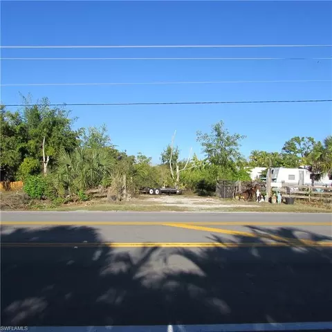 13560 13572 Stringfellow Rd, Bokeelia, FL 33922 photo 2
