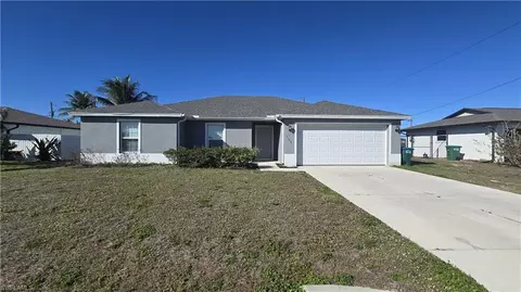 1106 NE 13th Pl, Cape Coral, FL 33909