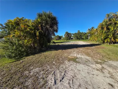 7840 Raymary St, Bokeelia, FL 33922