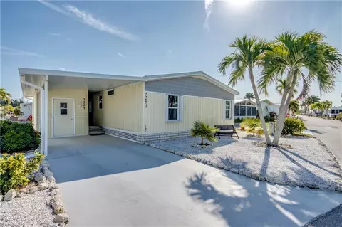 7281 Cobiac Dr, Saint James City, FL 33956