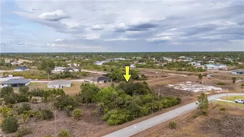 651 Clancy St E, Lehigh Acres, FL 33974 photo 4