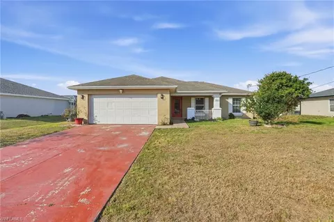 1015 Chapel Ave, Lehigh Acres, FL 33971