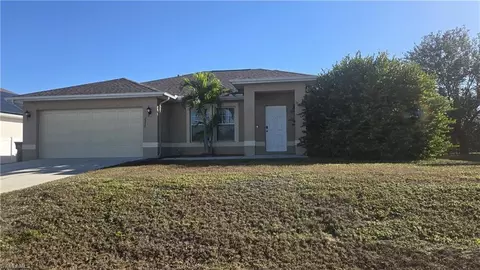 2217 NE 10th Ave, Cape Coral, FL 33909