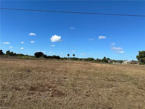 688 Bell Blvd S, Lehigh Acres, FL 33974