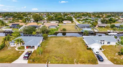 1215 SE 16th St, Cape Coral, FL 33990