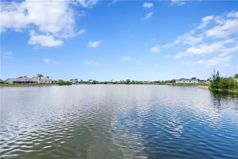 306 NE 19th St, Cape Coral, FL 33909