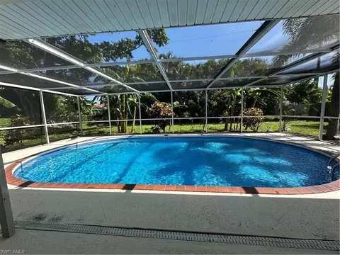 1315 SE 45th St, Cape Coral, FL 33904