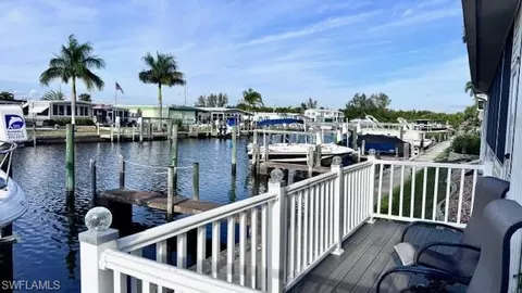 5533 Adam Dr #800, North Fort Myers, FL 33917