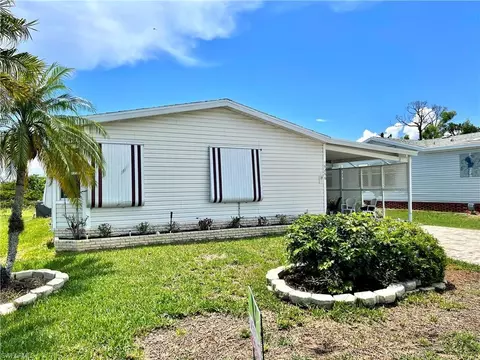 16266 Asheboro Ct, Fort Myers, FL 33908