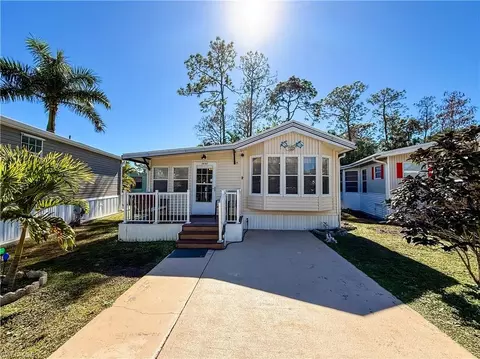 10707 Yellow Rail Cir #4, Estero, FL 33928