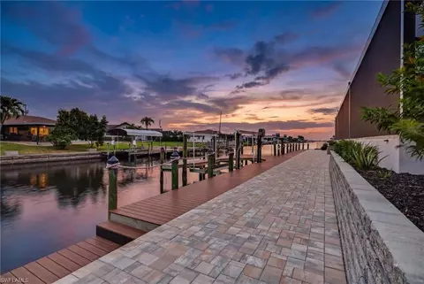 2801 SE 18th Ct, Cape Coral, FL 33904