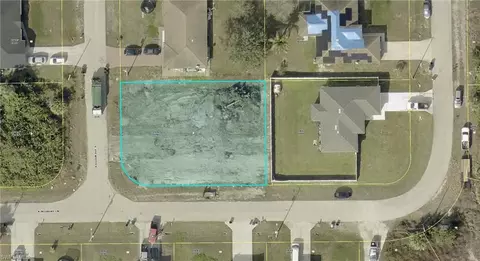533 Kilgour Ave, Lehigh Acres, FL 33974