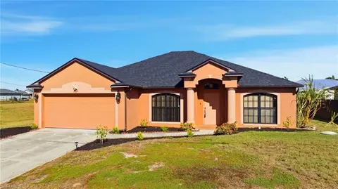 2809 NW 2nd St, Cape Coral, FL 33993