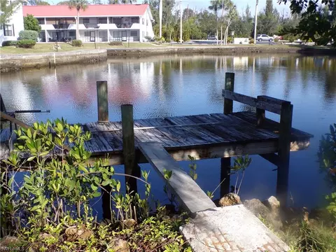7194 Maida Ln, Fort Myers, FL 33908